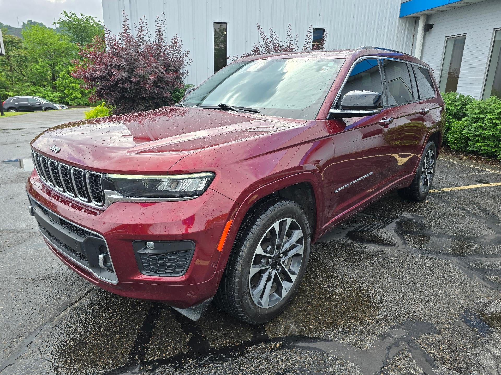 2021 Jeep Grand Cherokee L Overland's photo