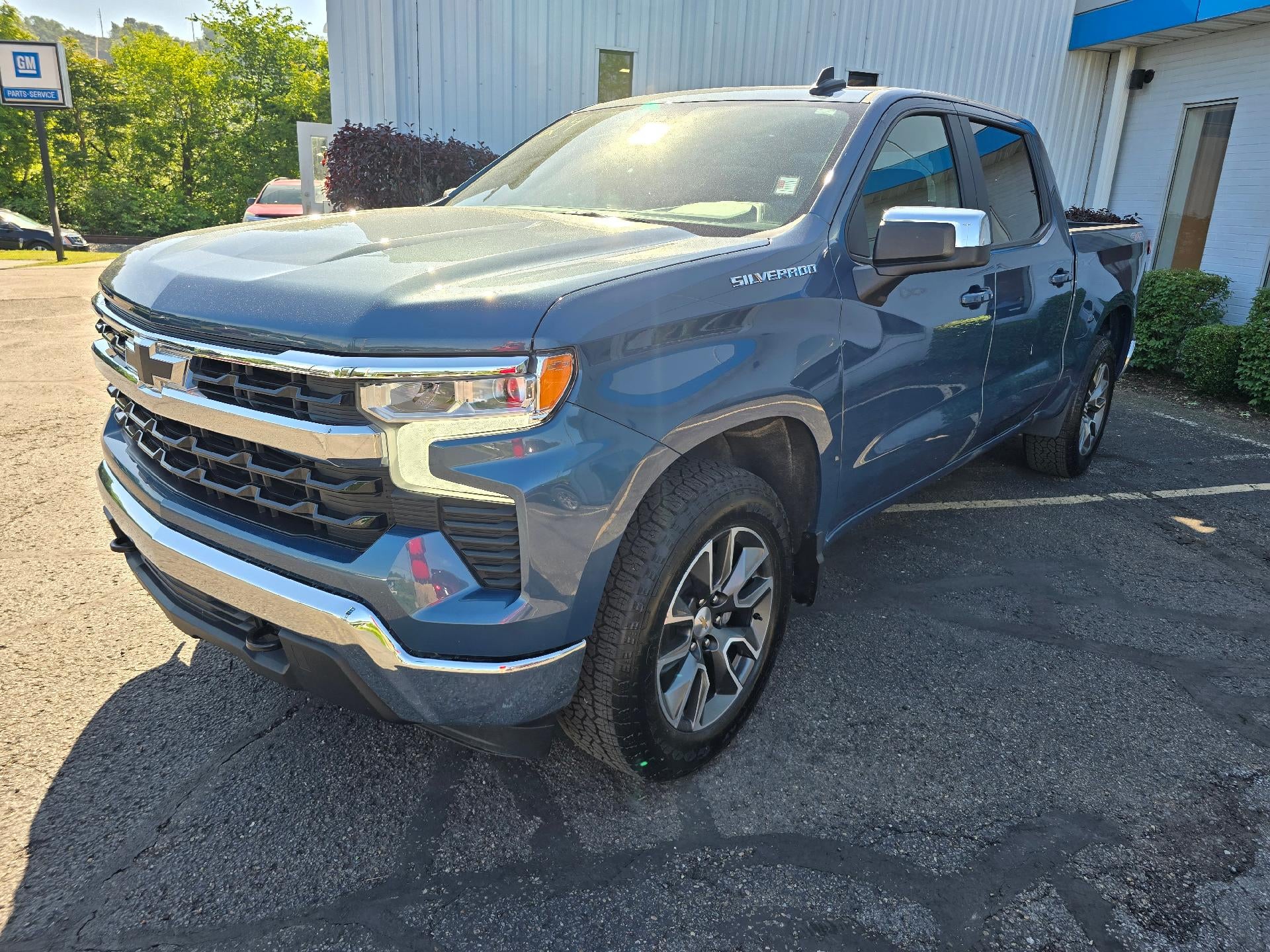 2024 Chevrolet Silverado 1500 LT (2FL)