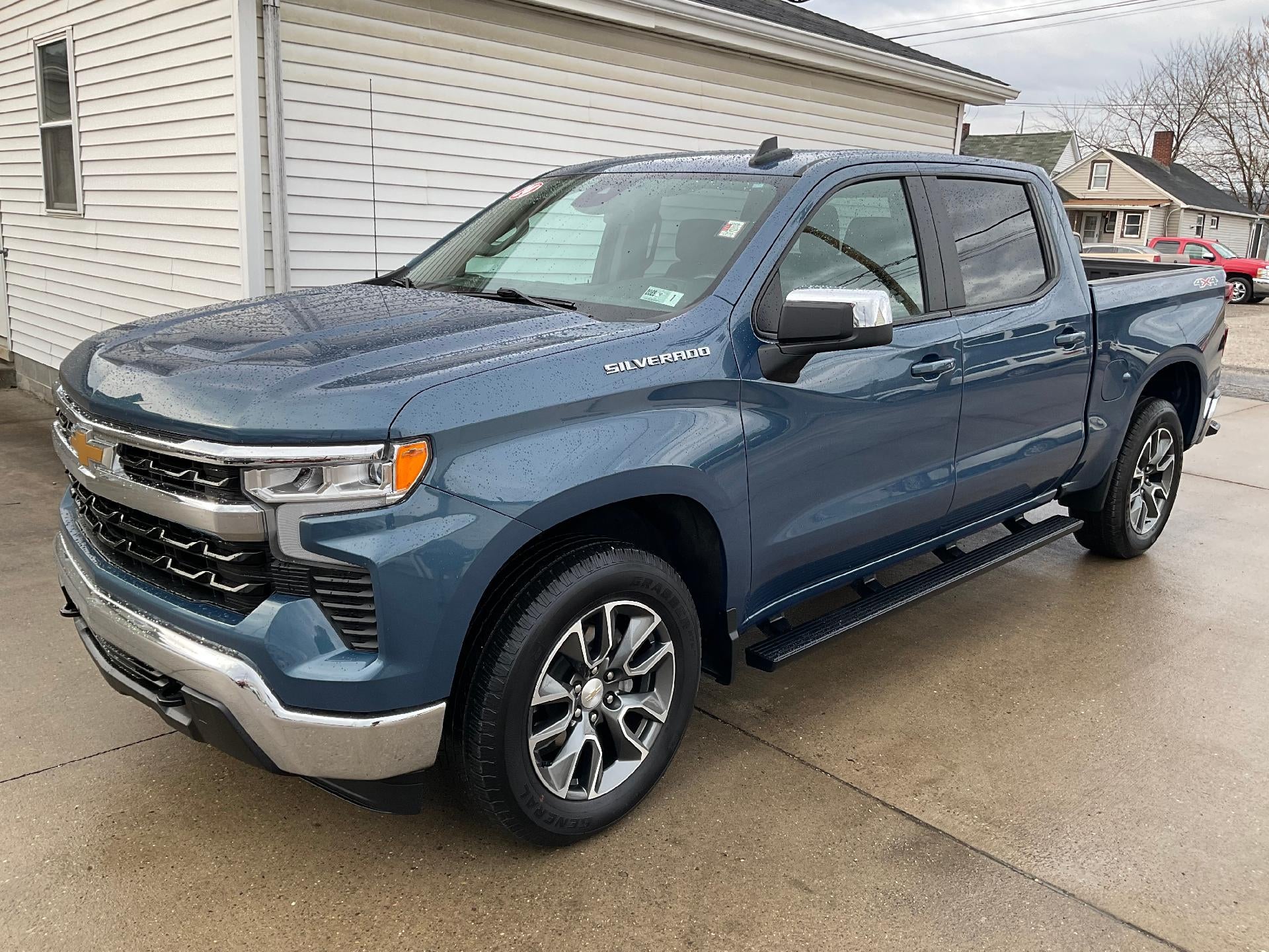 2024 Chevrolet Silverado 1500 LT (2FL)