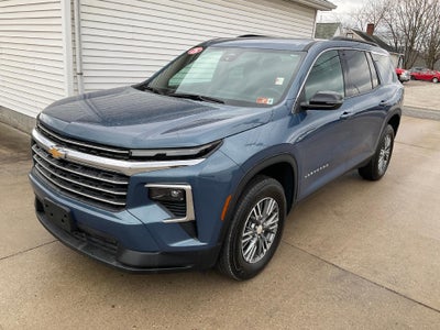 2025 Chevrolet Traverse LT