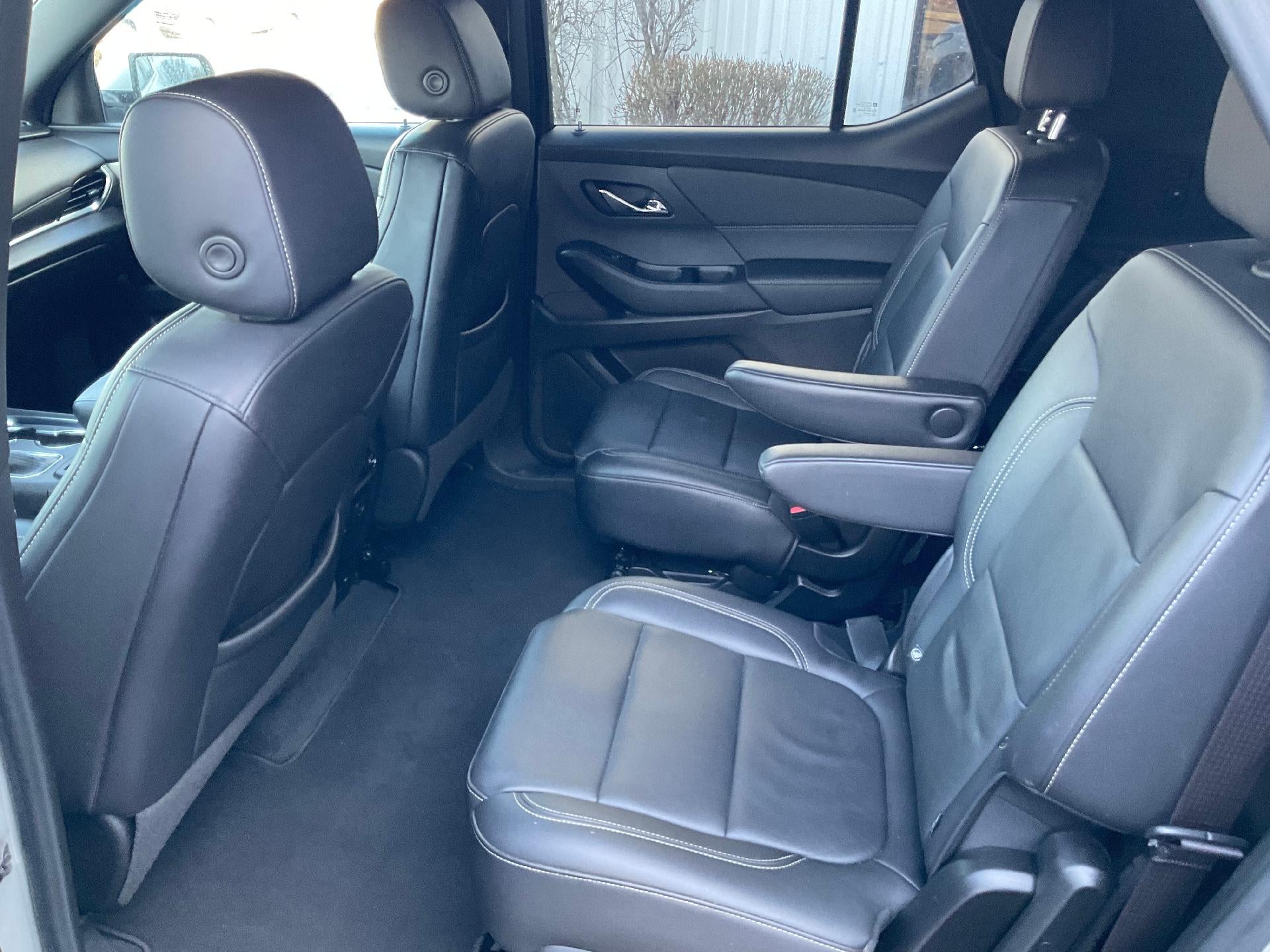 2022 Chevrolet Traverse LT Leather