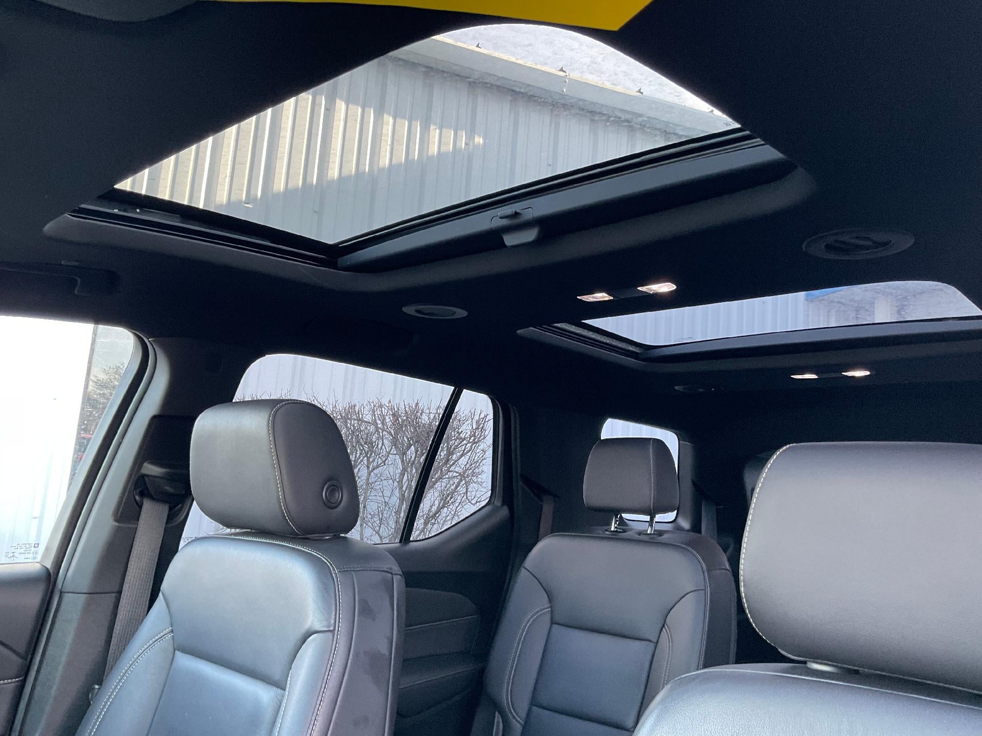 2022 Chevrolet Traverse LT Leather