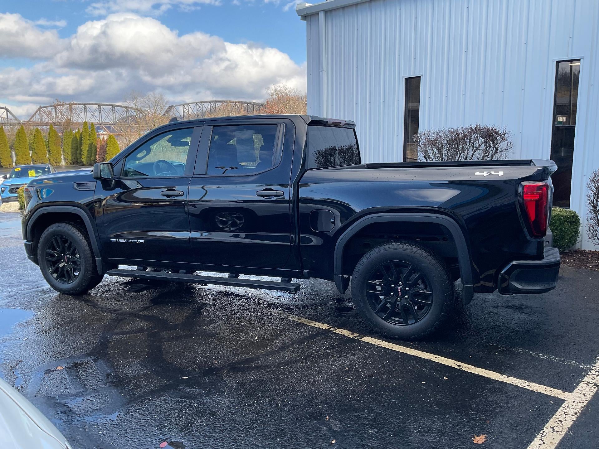 2023 GMC Sierra 1500 Pro