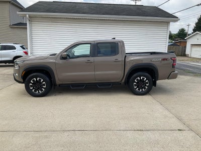 2023 Nissan Frontier Base