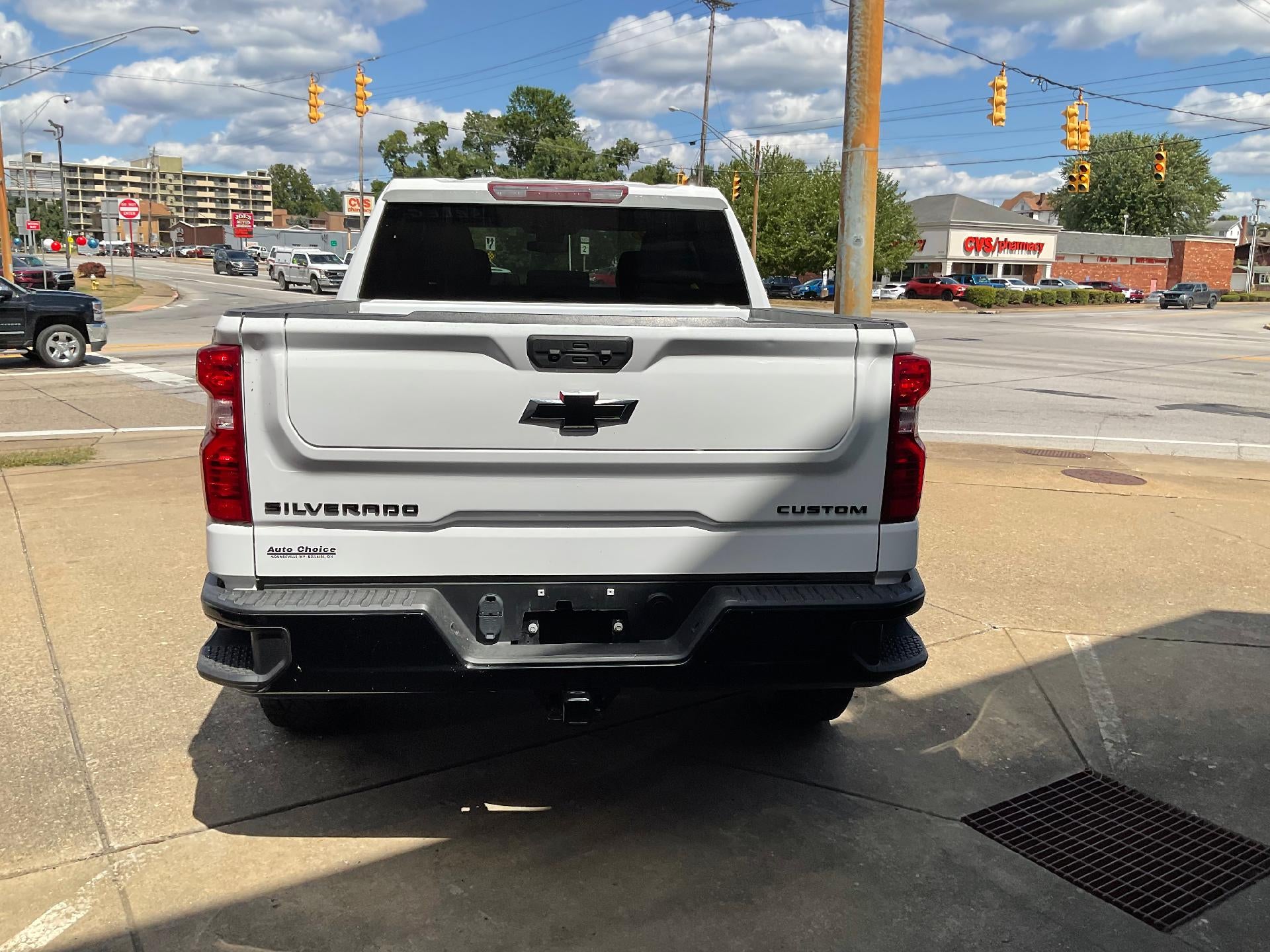 2022 Chevrolet Silverado 1500 Custom Trail Boss