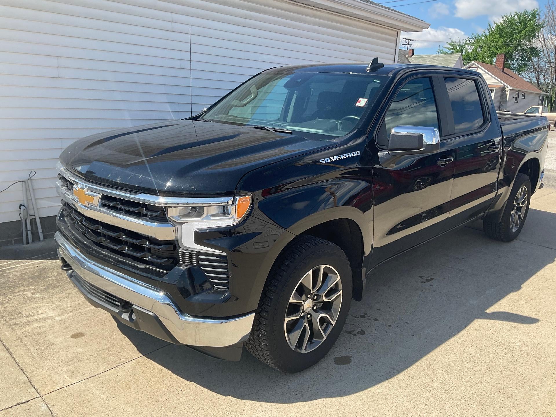 2024 Chevrolet Silverado 1500 LT (2FL)
