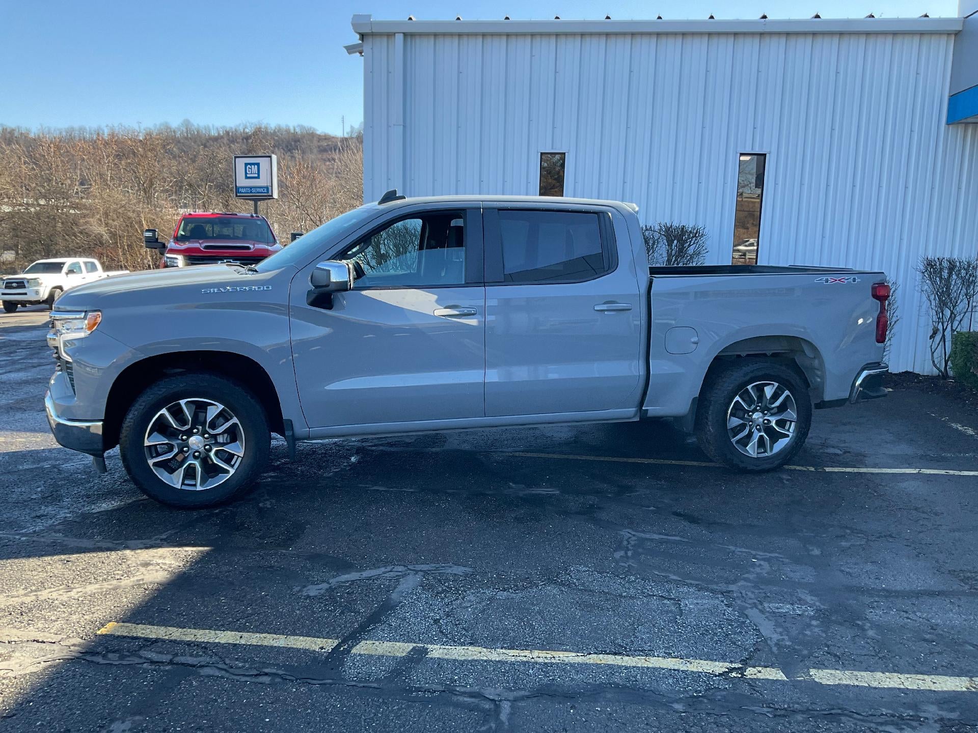 2024 Chevrolet Silverado 1500 LT (2FL)