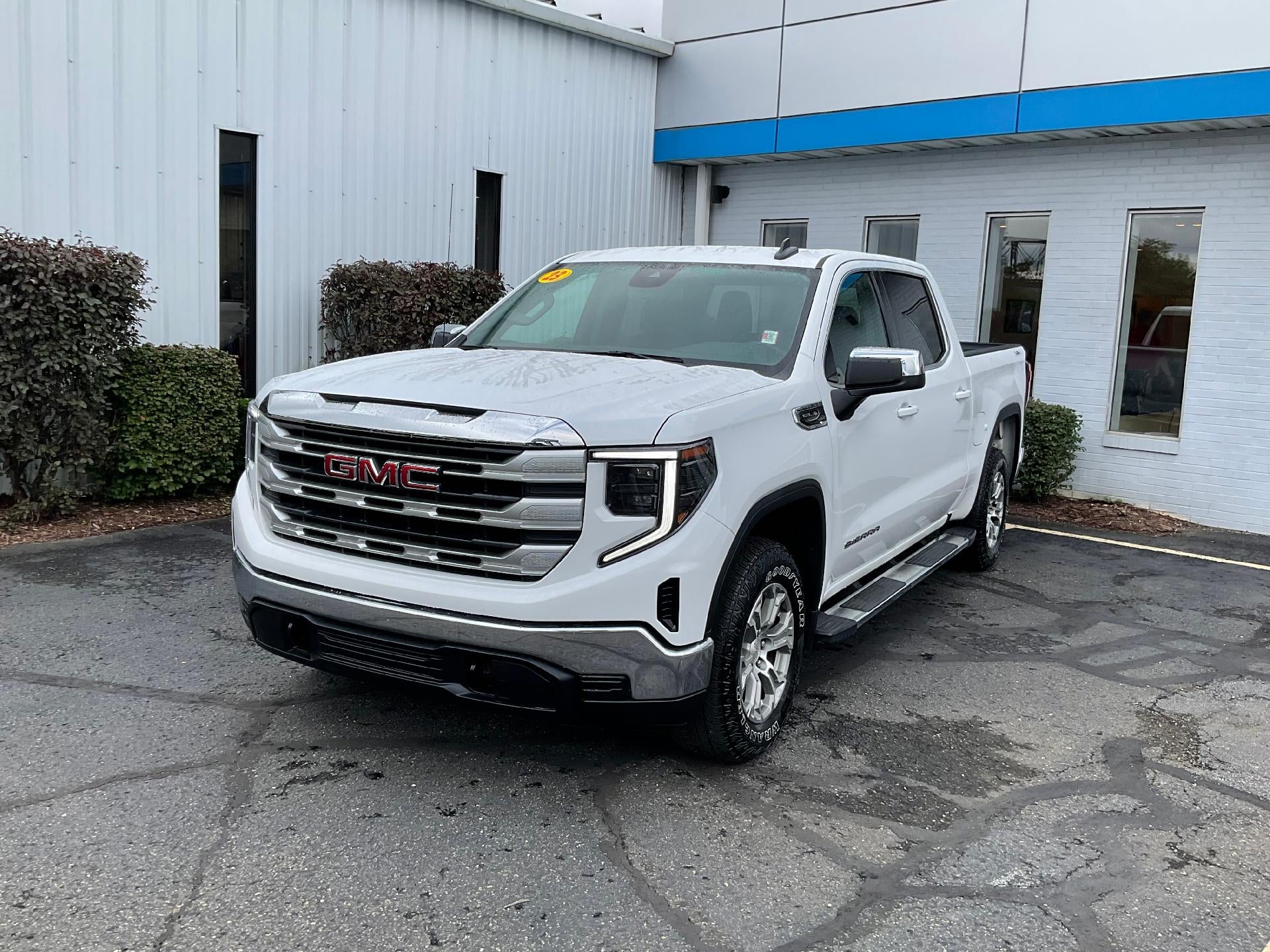 2023 GMC Sierra 1500 SLE
