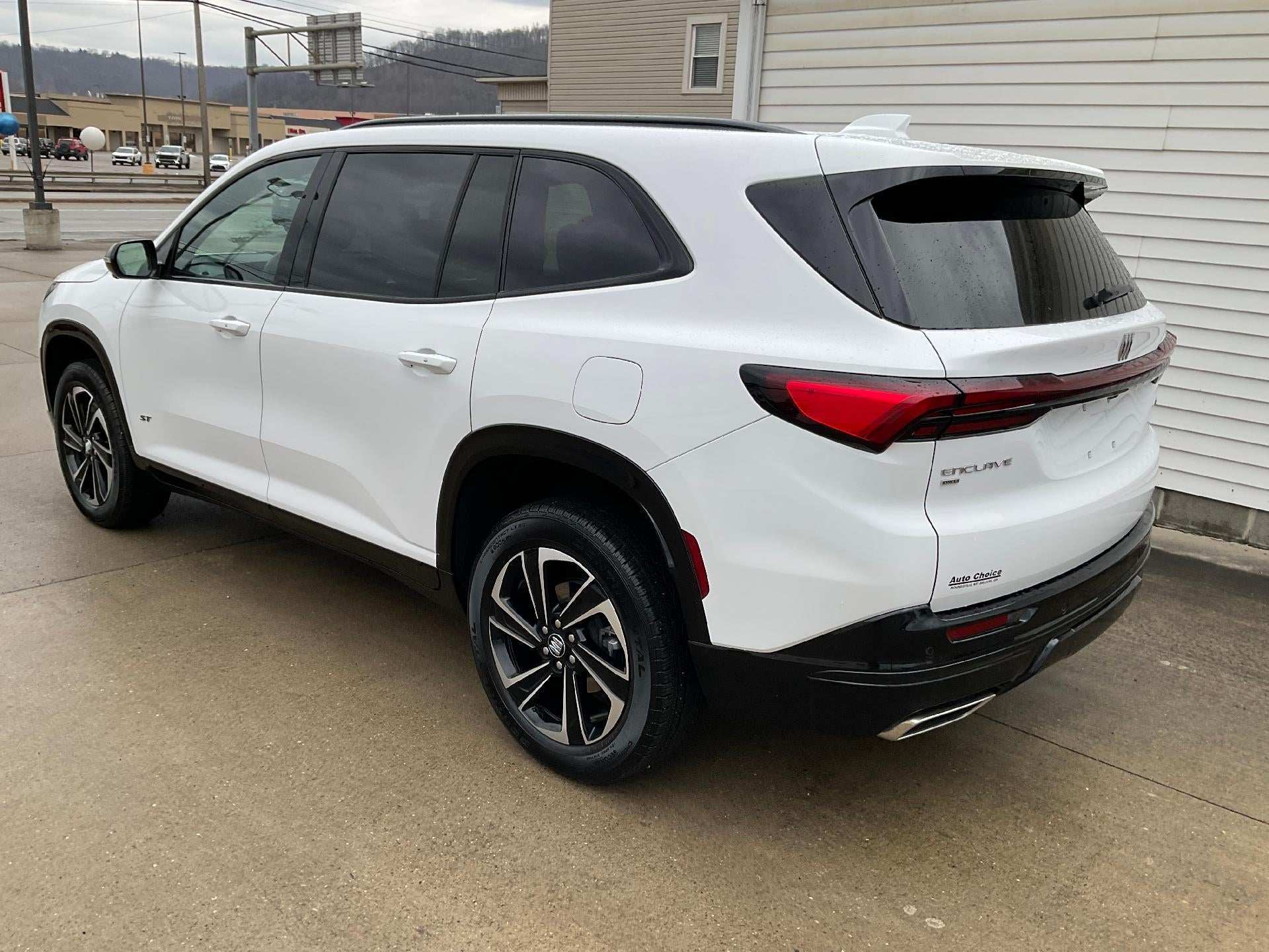 2025 Buick Enclave Sport Touring