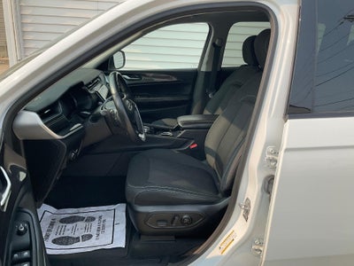 2021 Jeep Grand Cherokee L Laredo 4x4