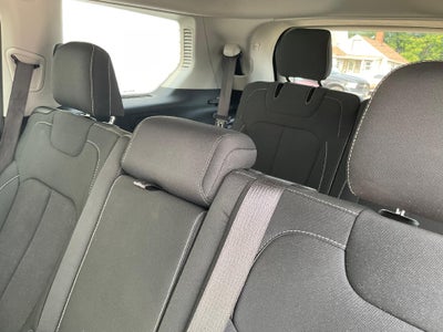 2021 Jeep Grand Cherokee L Laredo 4x4