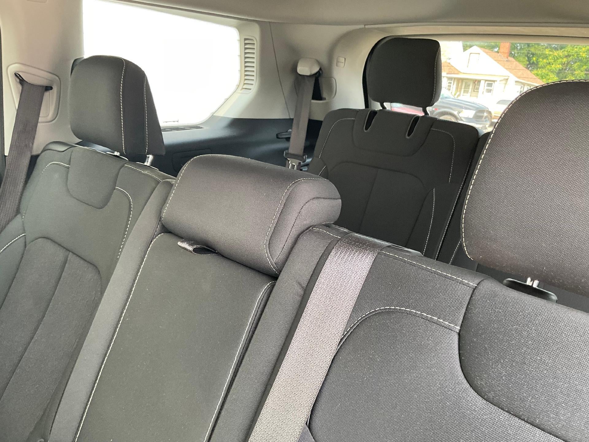 2021 Jeep Grand Cherokee L Laredo 4x4