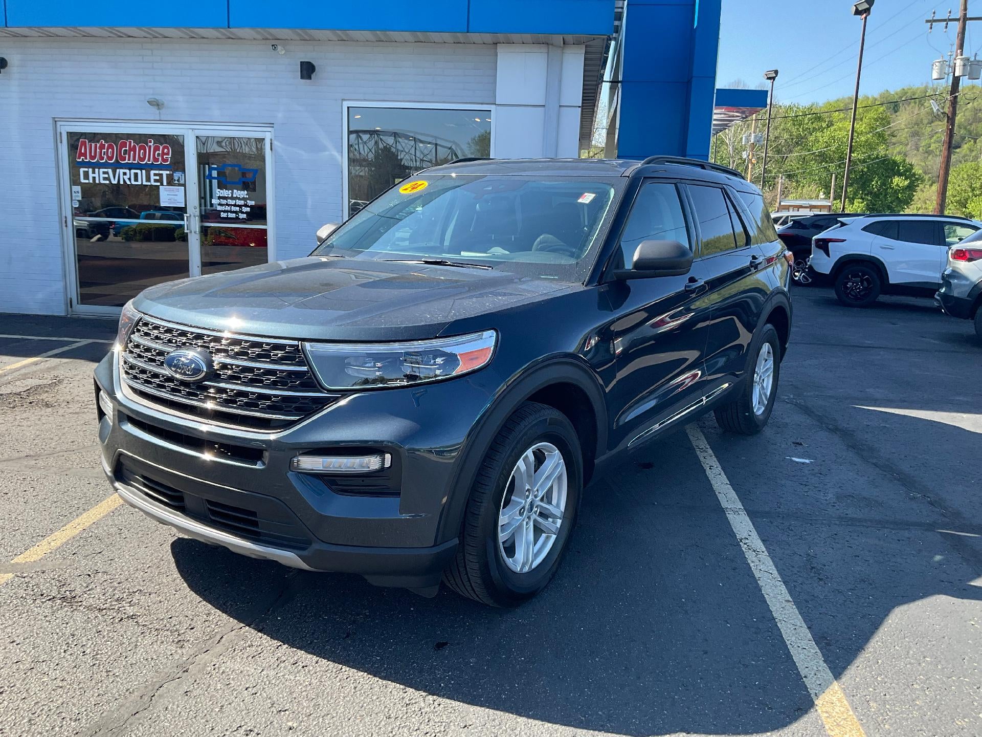 2024 Ford Explorer XLT 4WD
