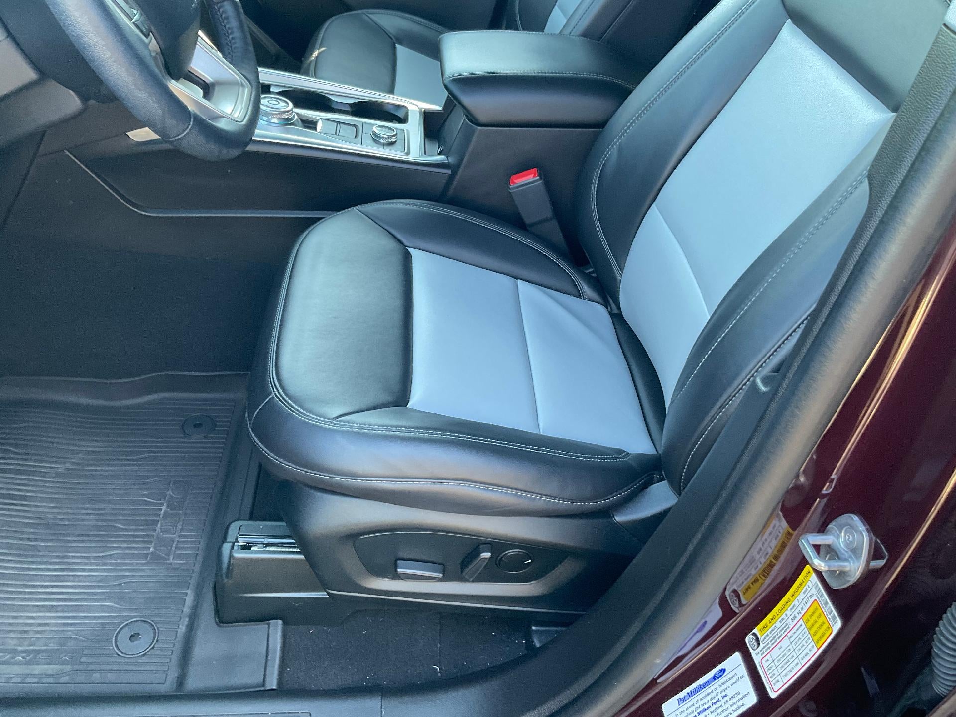 2023 Ford Explorer XLT 4WD