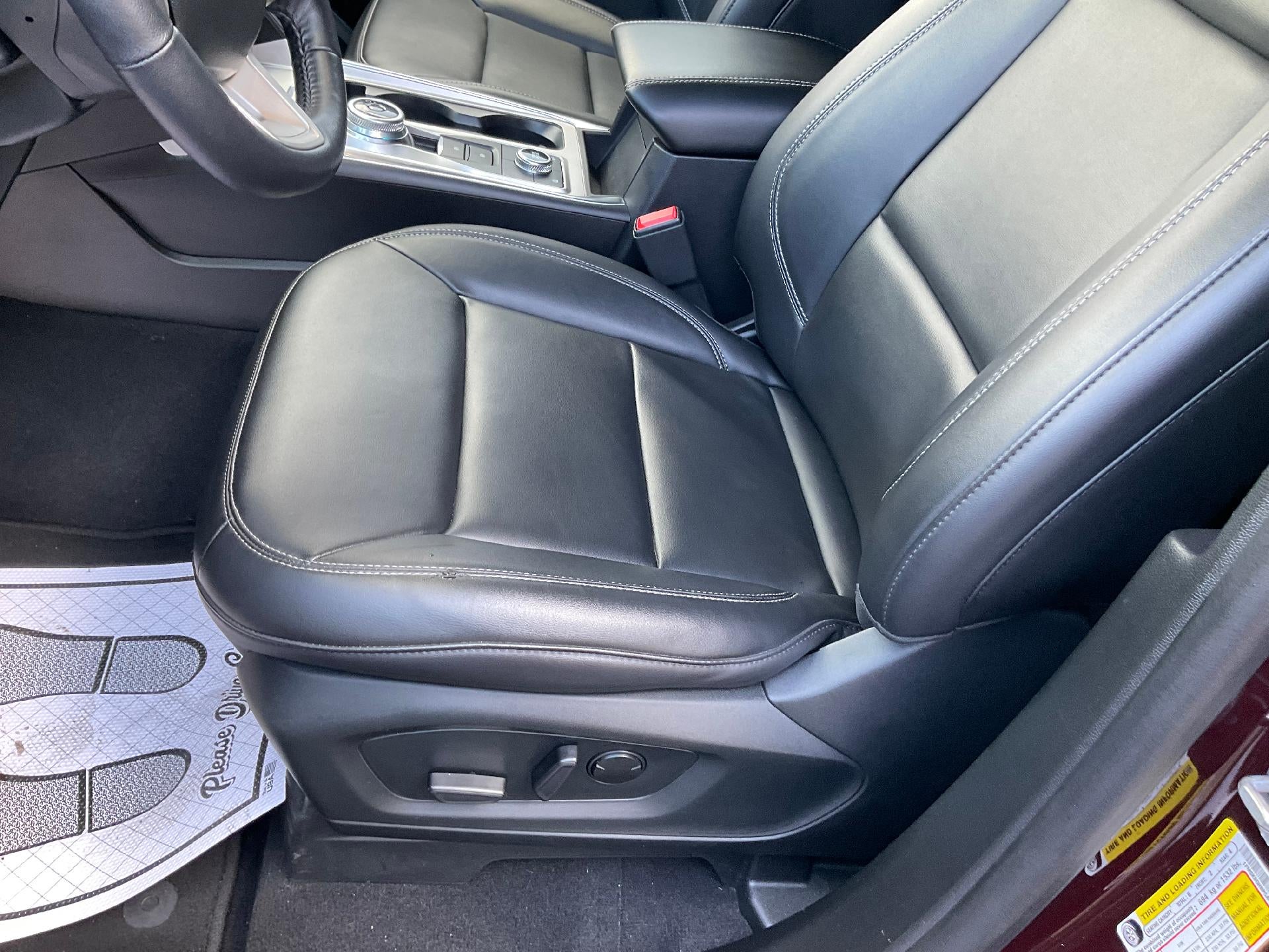 2023 Ford Explorer XLT 4WD