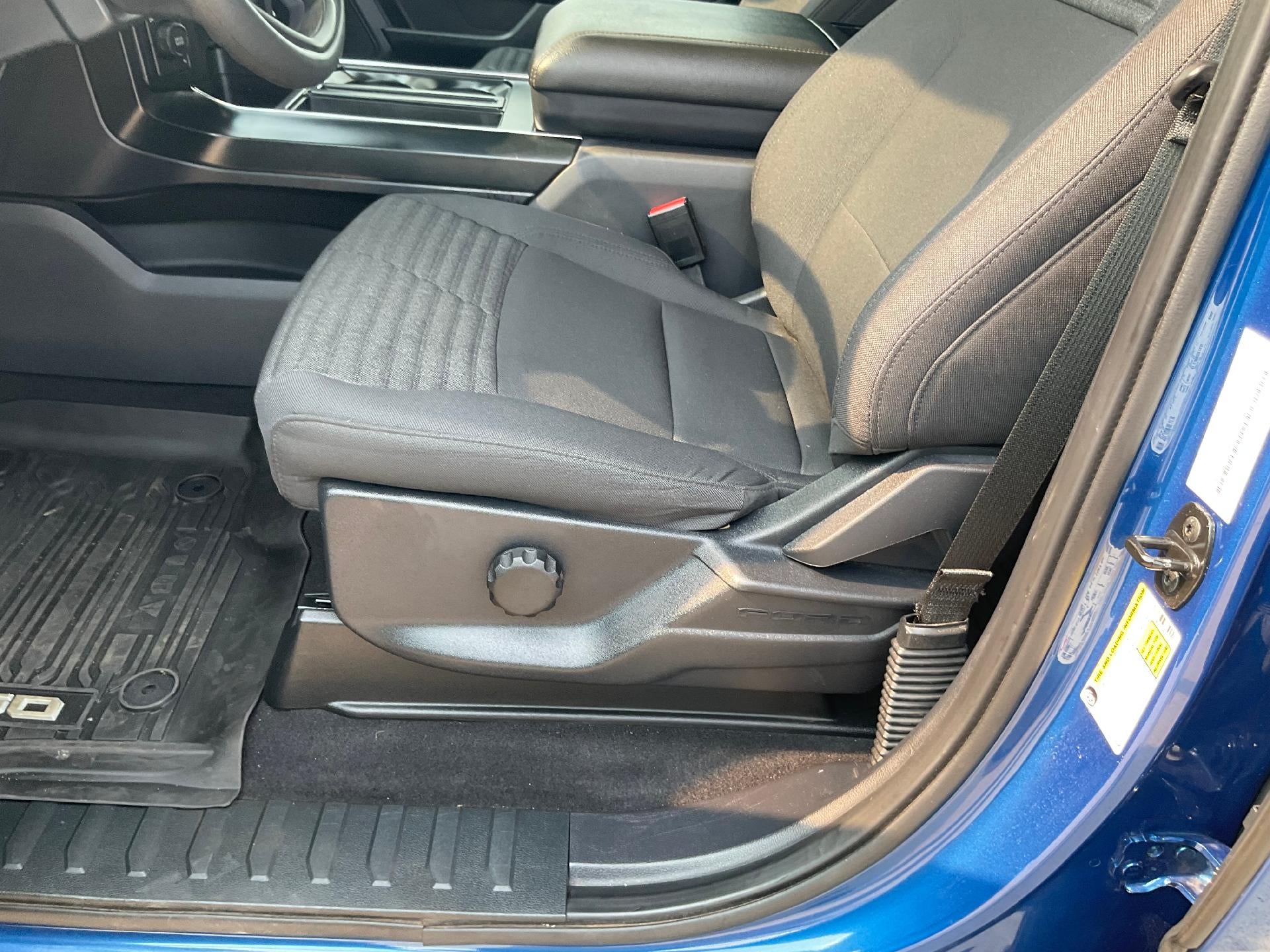 2023 Ford F-150 XL 4WD SuperCrew 5.5' Box