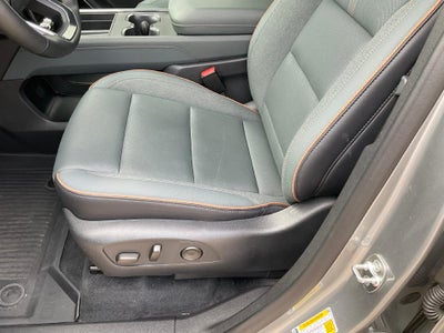 2024 GMC Acadia AWD AT4