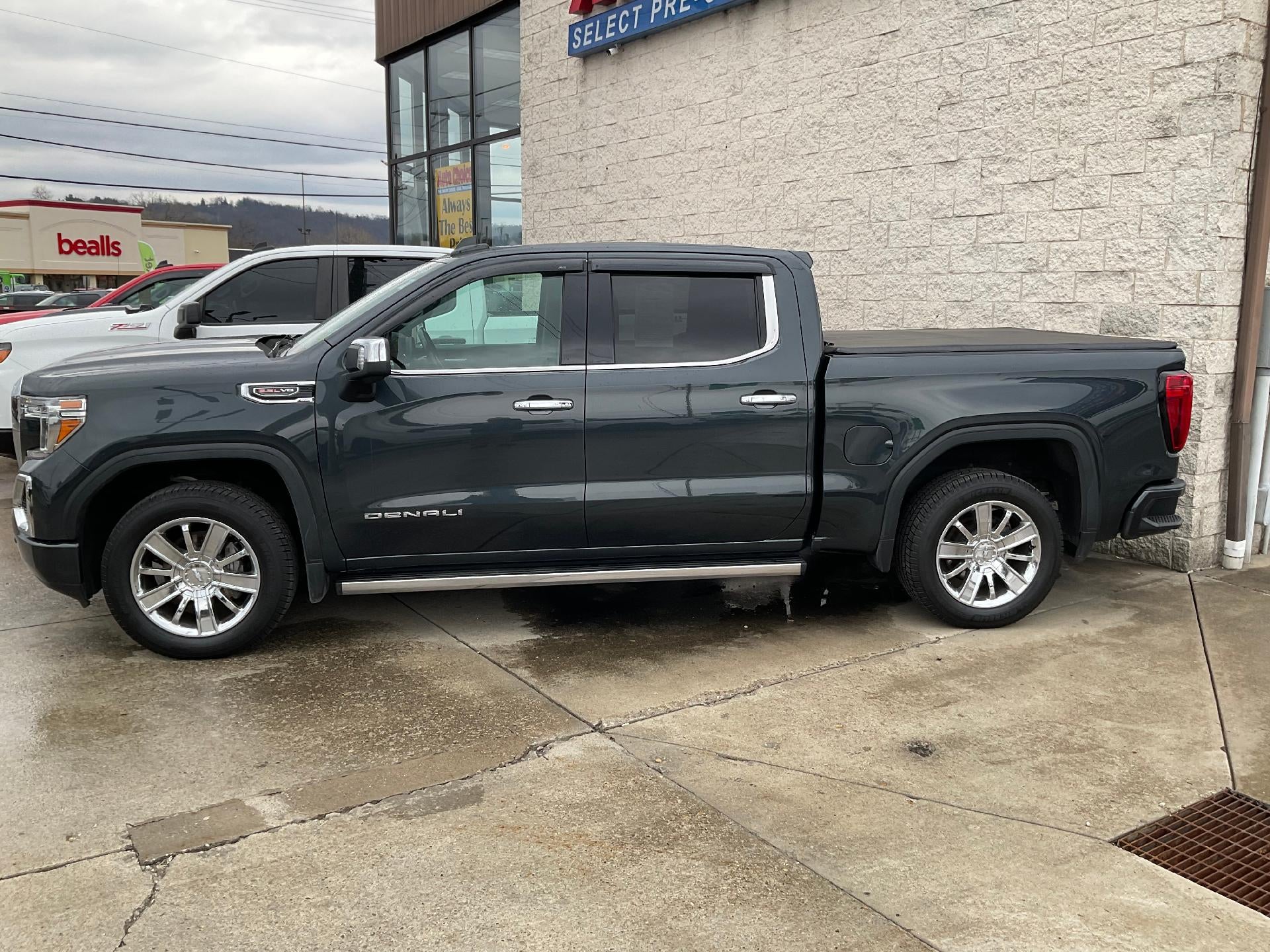 2021 GMC Sierra 1500 Crew Cab Short Box 4-Wheel Drive Denali