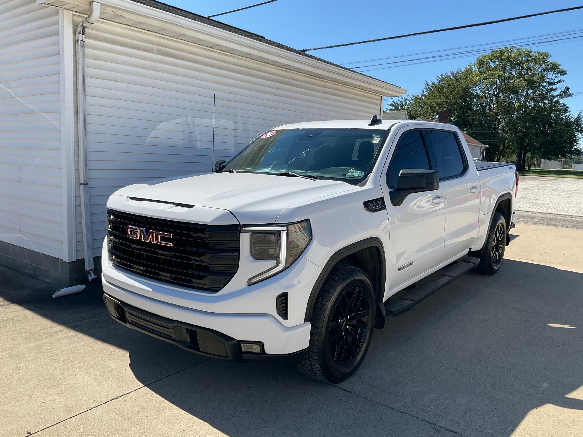 2024 GMC Sierra 1500 Elevation