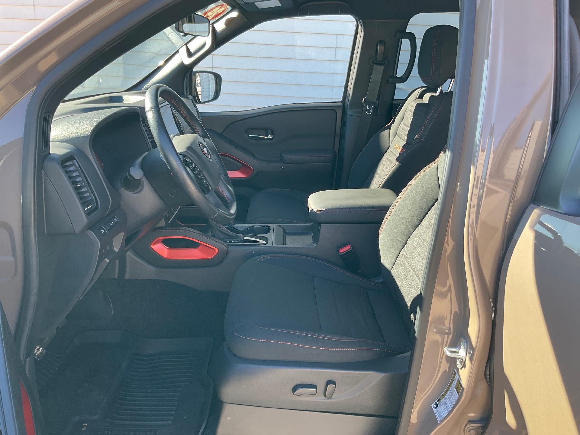 2024 Nissan Frontier Crew Cab 4x4 S