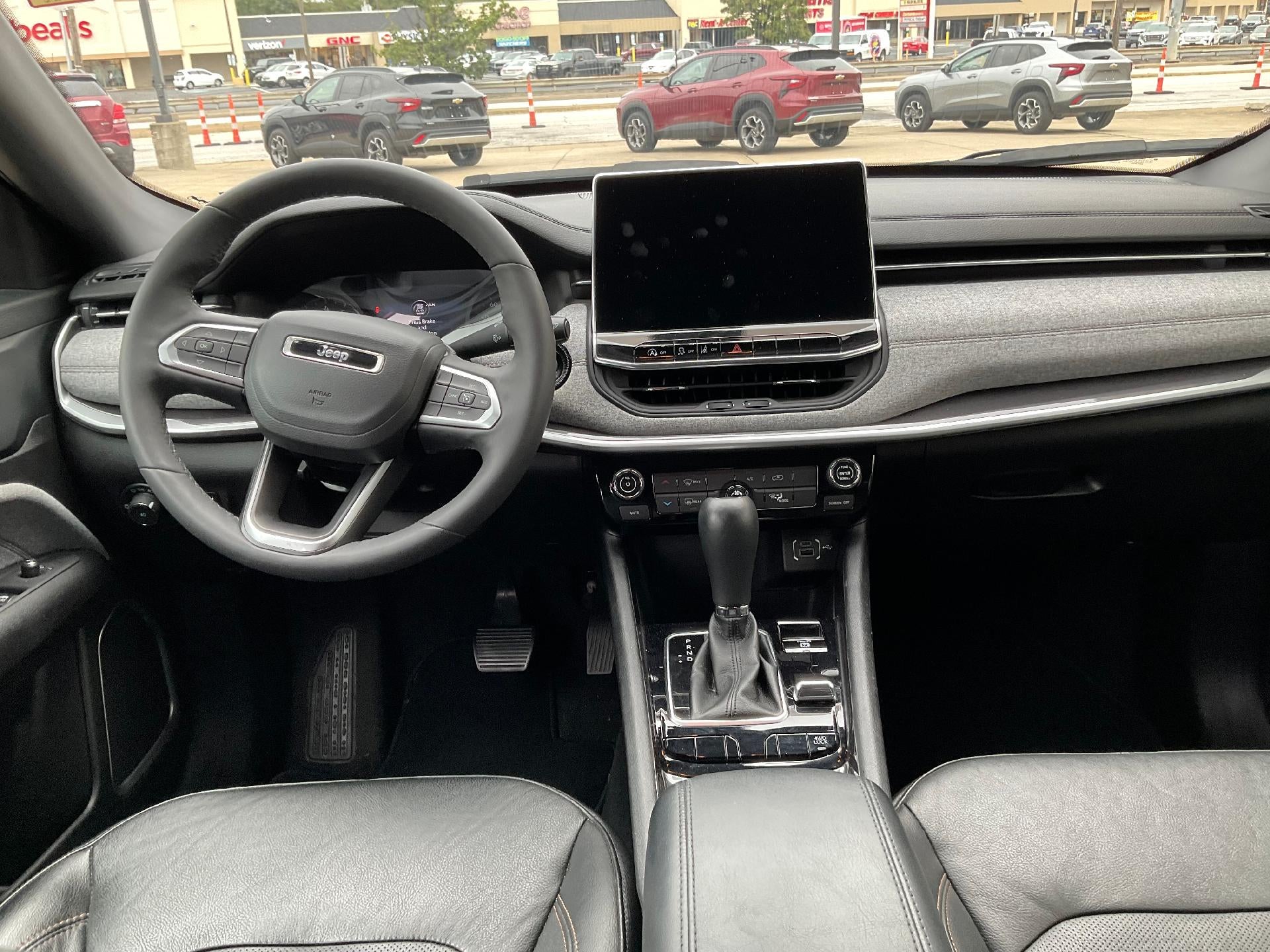 2023 Jeep Compass Latitude Lux 4x4