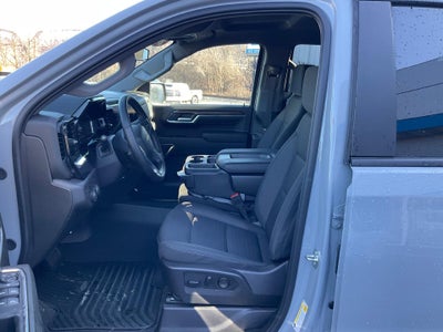 2024 Chevrolet Silverado 1500 Crew Cab Short Box 4-Wheel Drive LT 2FL