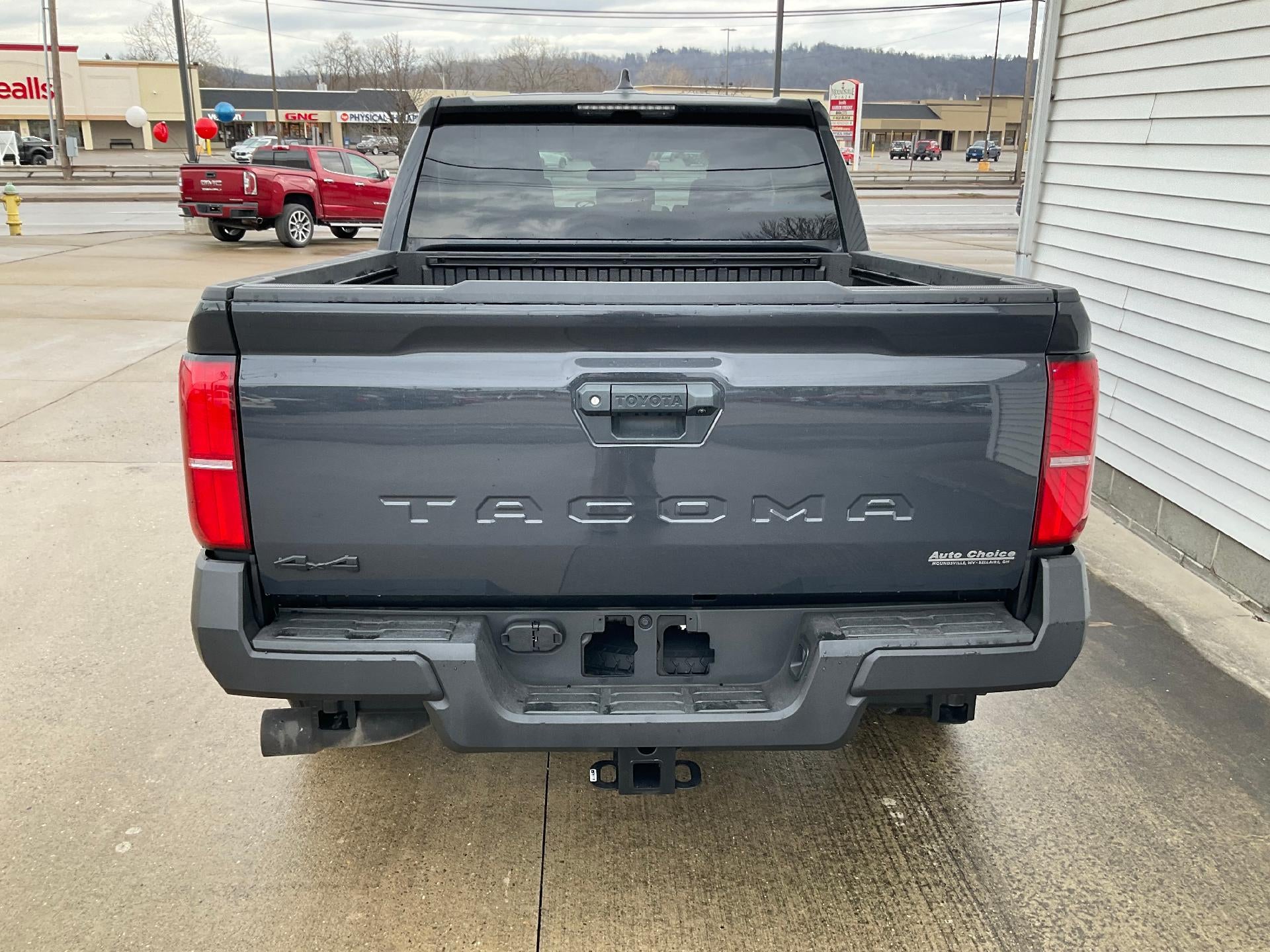 2024 Toyota Tacoma 4WD 4WD SR Double Cab 5' Bed AT (GS)