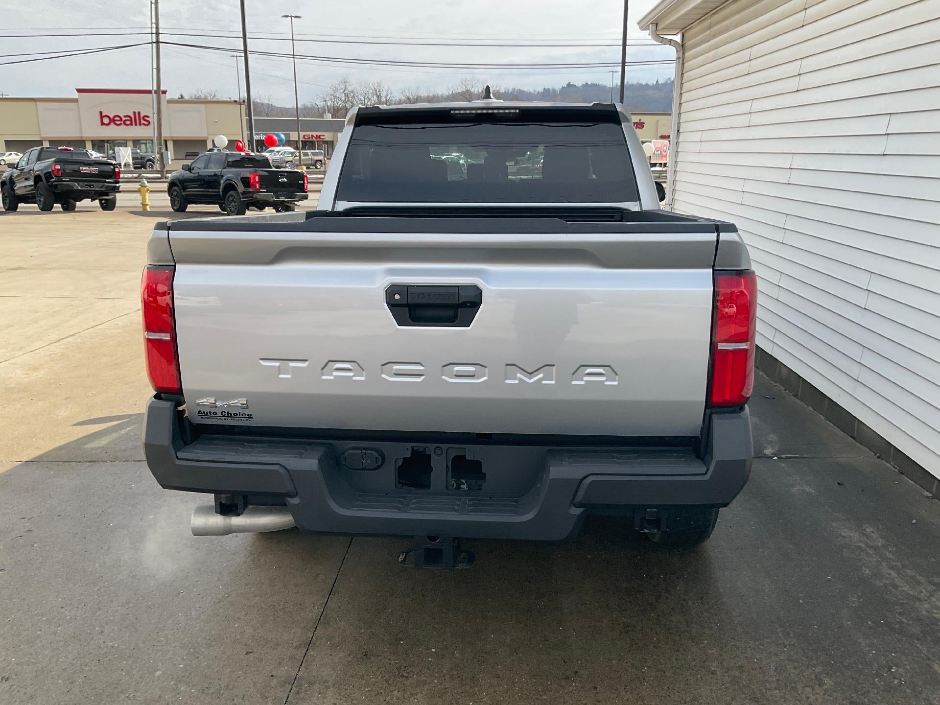 2024 Toyota Tacoma 4WD 4WD SR Double Cab 5' Bed AT (GS)