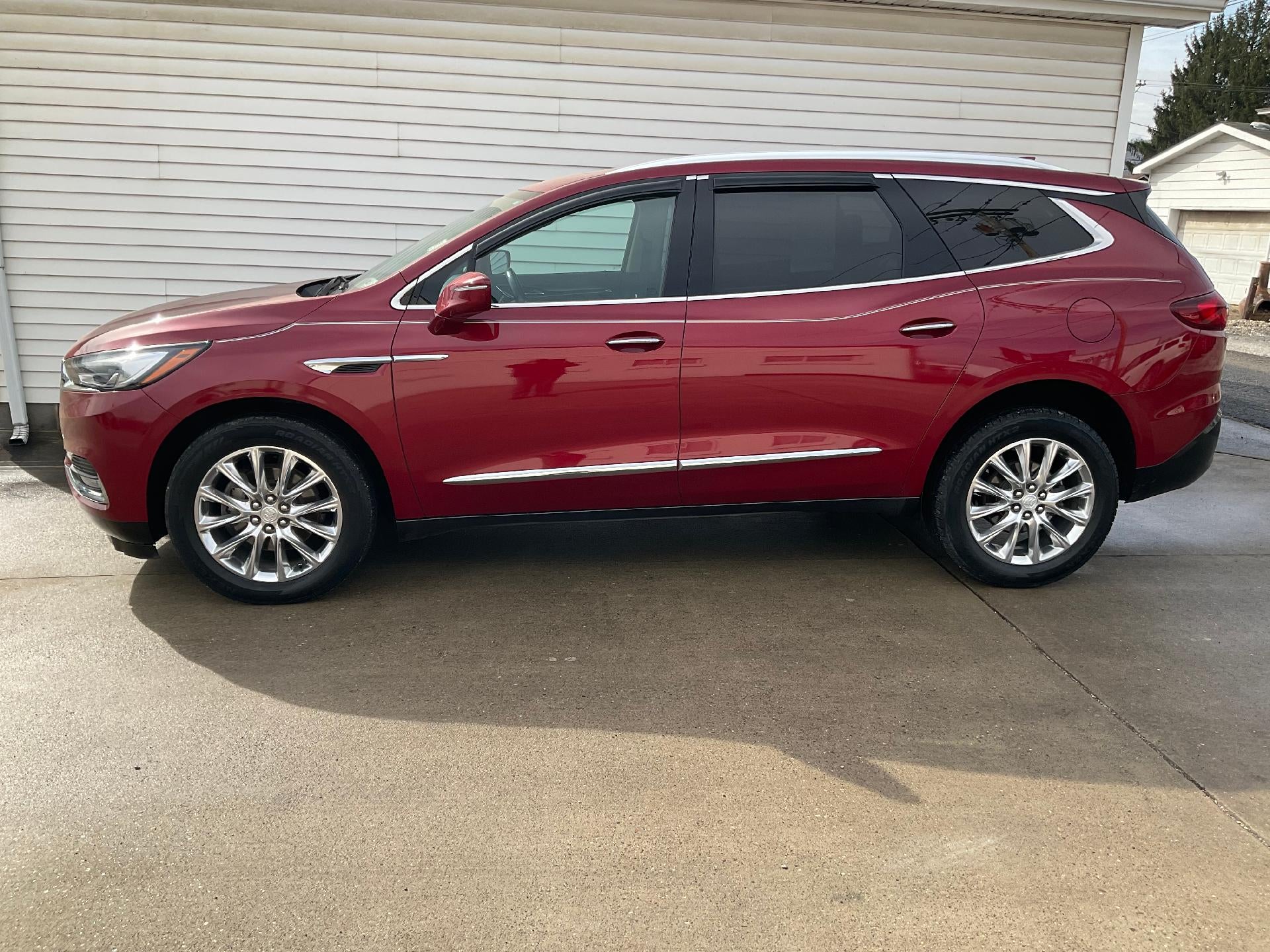 2018 Buick Enclave Essence AWD