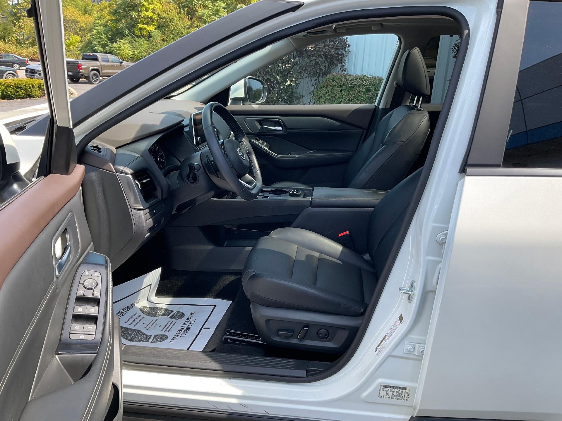 2023 Nissan Rogue AWD SV *Ltd Avail*