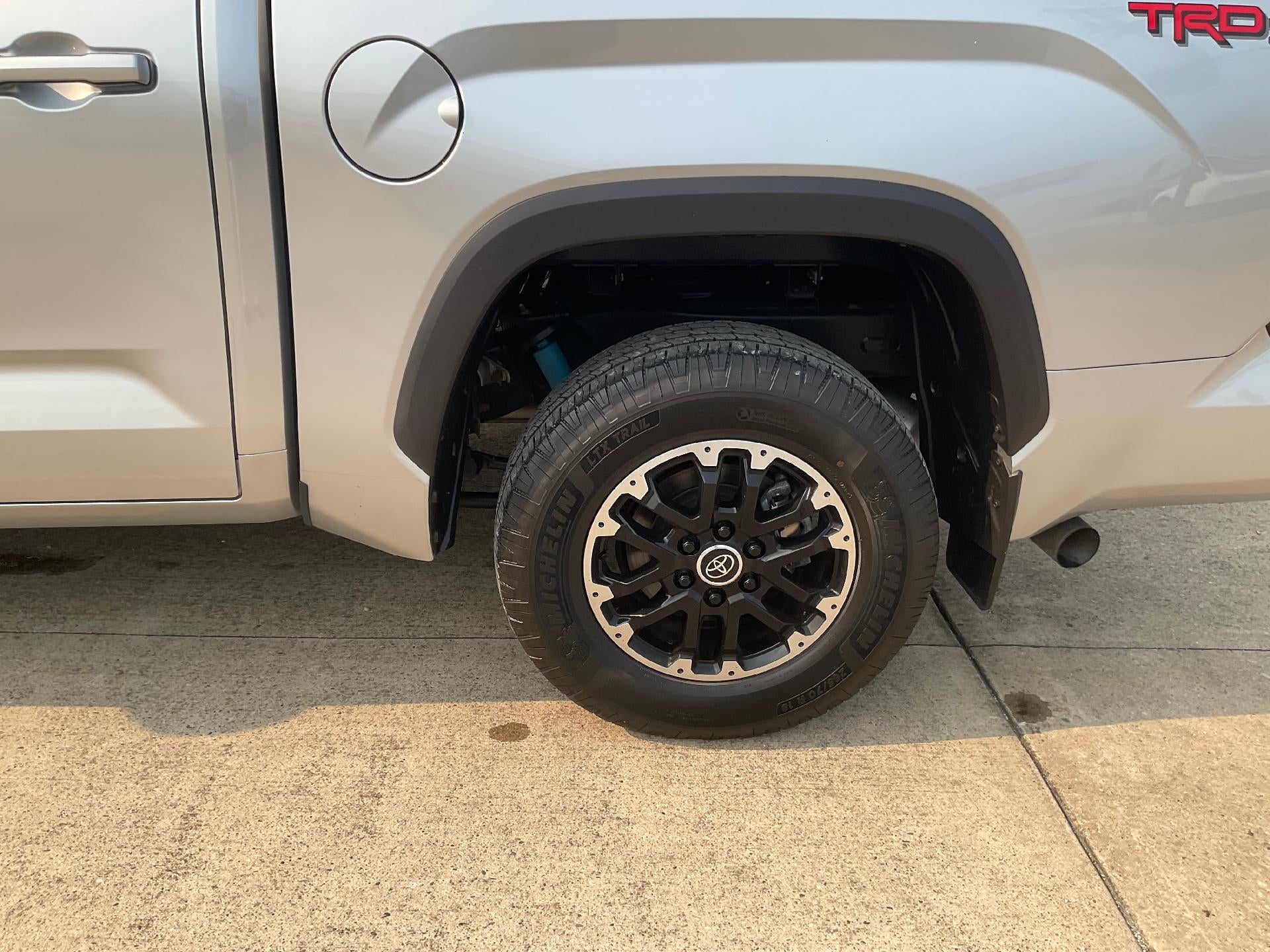 2024 Toyota Tundra 4WD 4WD SR5 CrewMax 5.5' Bed (SE)